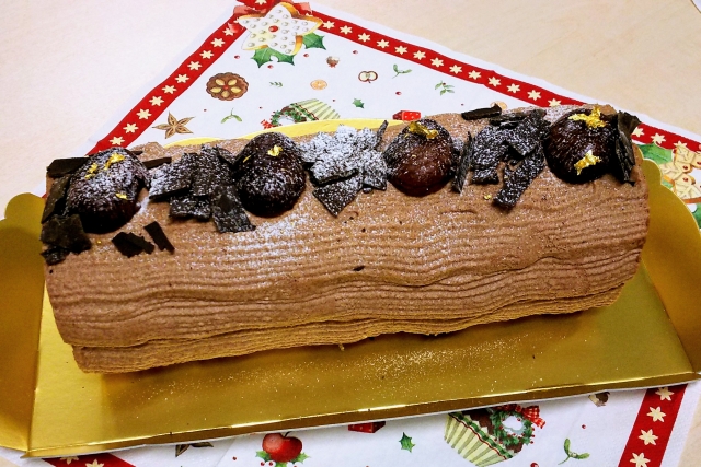 モンブランロールケーキの上部デザイン例